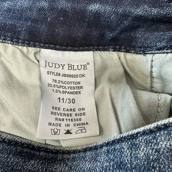 Judy Blue Women’s Dark Blue Flare Fit Jeans with Rhinestone Accents & Raw Hem - Picture 8 of 13